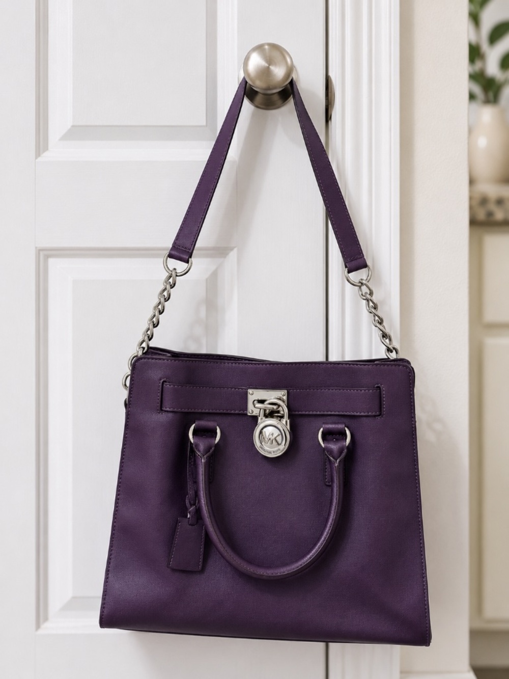 Michael Kors Hamilton Tote in saffiano leather